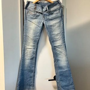 Diesel Cherock Women’s jeans Light wash denim